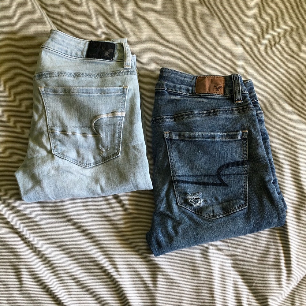 Set of 2 AEO Distressed Jeans